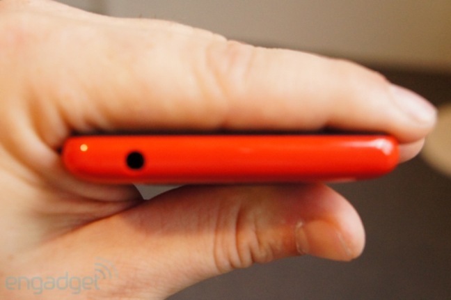 смартфон Nokia Lumia 820_4