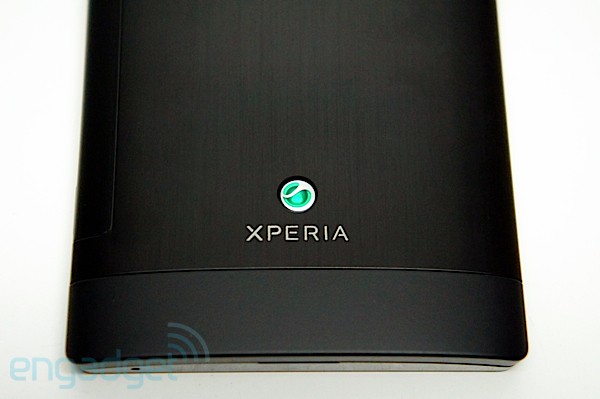 смартфон Sony Xperia Ion_25